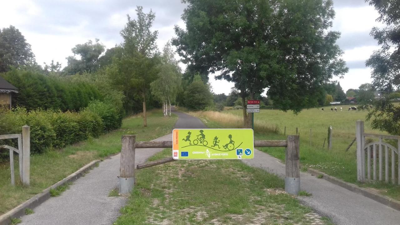 Willa Les 2 Chaumieres Avec Piscine Epinay Zewnętrze zdjęcie